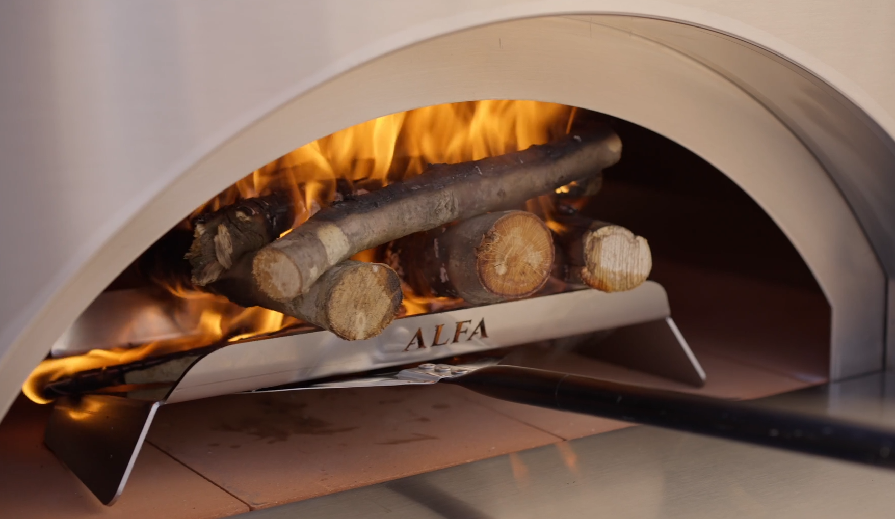 Lighting and preparation of the wood oven | Alfa Forni